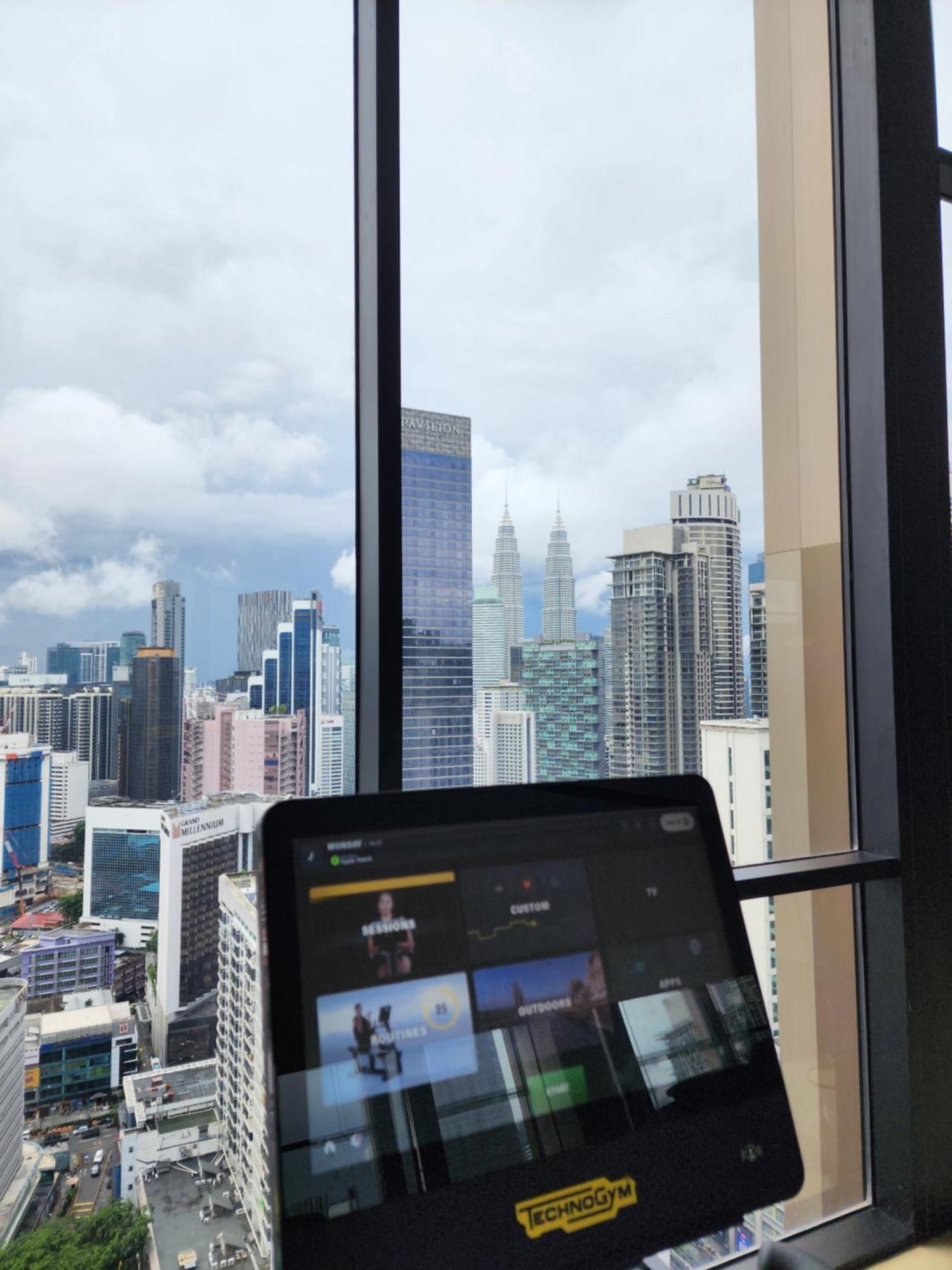 Axon Suite Premium Kl Kuala Lumpur Esterno foto