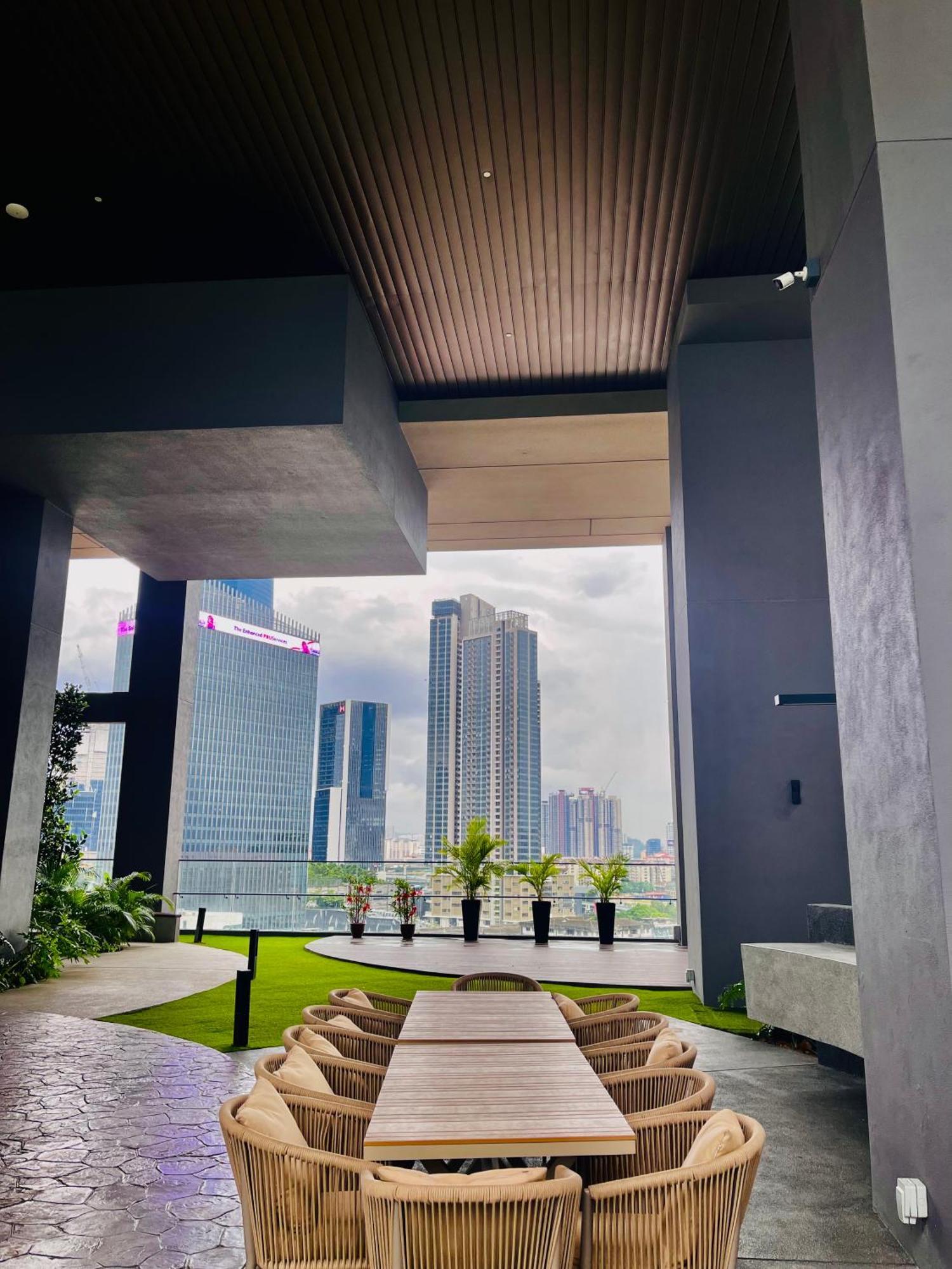 Axon Suite Premium Kl Kuala Lumpur Esterno foto